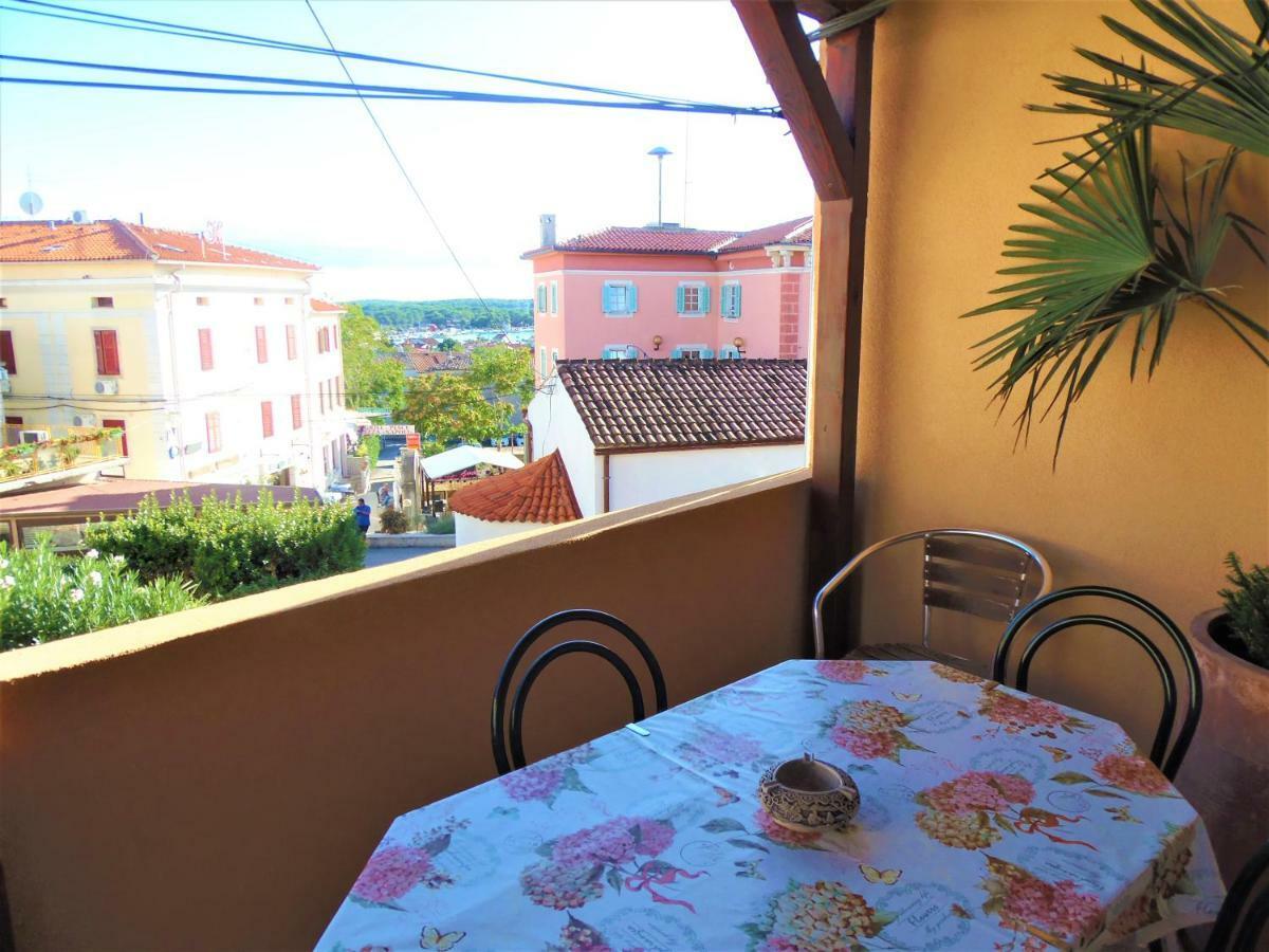Apartment Noemi Medulin Bagian luar foto