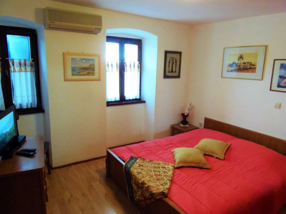 Apartment Noemi Medulin Bagian luar foto