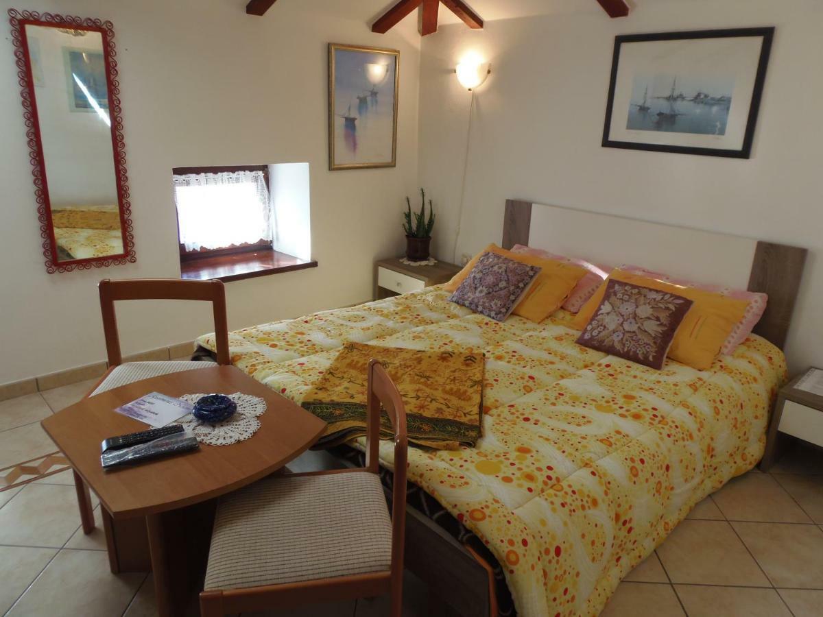 Apartment Noemi Medulin Bagian luar foto