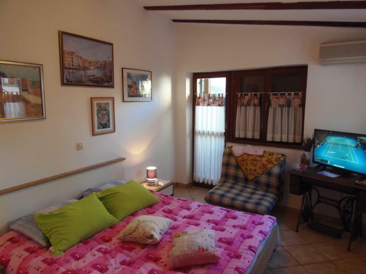 Apartment Noemi Medulin Bagian luar foto