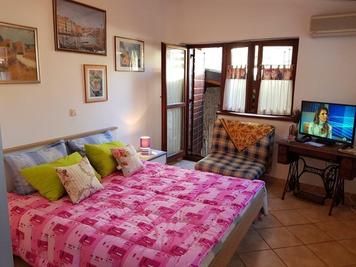 Apartment Noemi Medulin Bagian luar foto